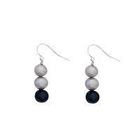 Pearl Drop Earrings (Silver)