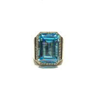 Men's Fashionable Emerald Shaped Stone Ring - Lucky Diamond 恆福珠寶金行 New York City 169 Canal Street 10013 Jewelry store Playboi Charlie Chinatown @luckydiamondny 2124311180