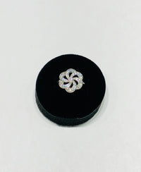 Six Pendal Flower Icon CZ Ring (14K)