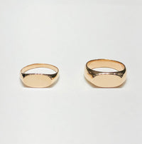 Oval Pinky Signet Ring (14K)
