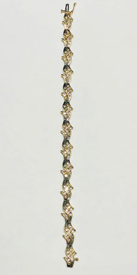 Wave Diamond Bracelet (10K).