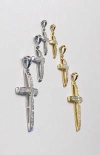 Diamond Cross Pendant (14K)