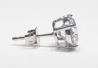 Round-Cut Cubic Zirconia Stud (Silver)