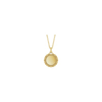 Makulit nga Scroll Patterned Medal Necklace (14K) atubangan - Popular Jewelry - New York