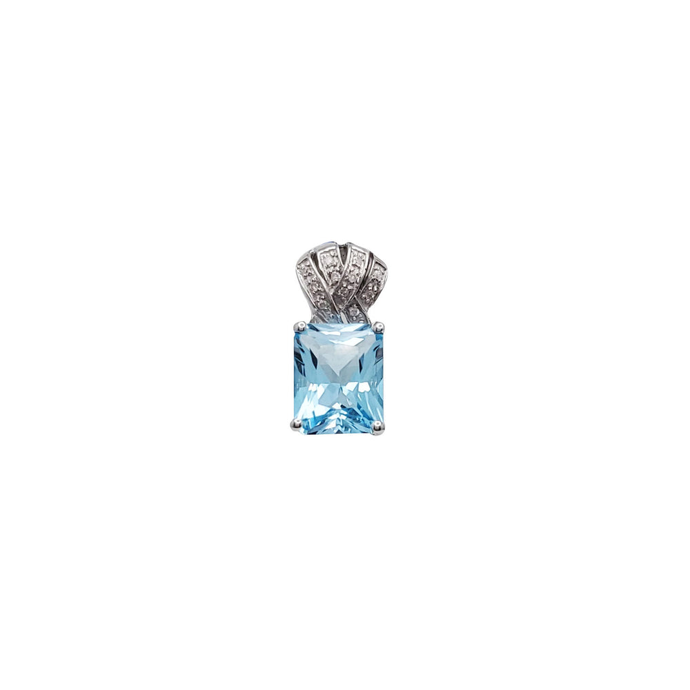 Diamond Blue Topaz Pendant (18K)