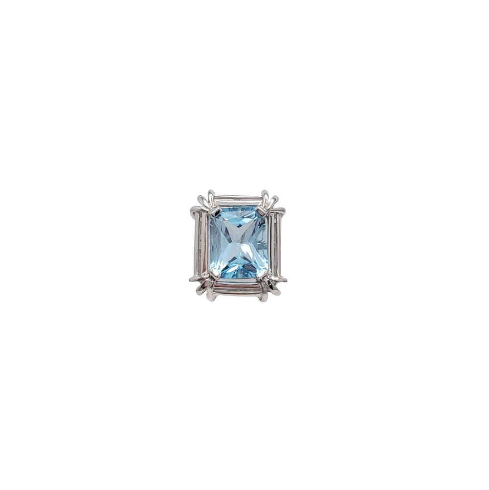 Blue Topaz Pendant (18K)
