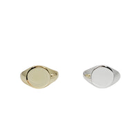Round Signet Ring (Silver, Yellow Silver)