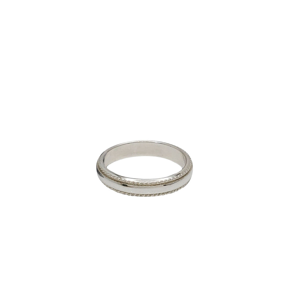 Comfort Fit Milgrain Wedding Band (Silver)