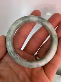 Light Green w/ Green Vein Jade Bangle (Type A)