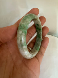 Green/White Jade Bangle (Type A)