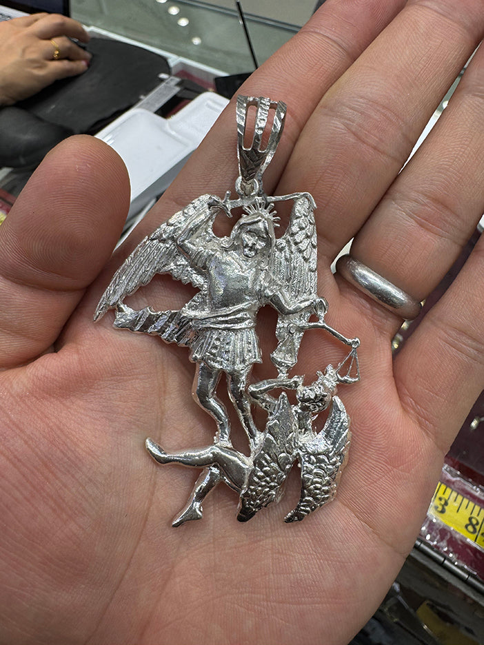 Triumphant Saint Michael Pendant (Silver)