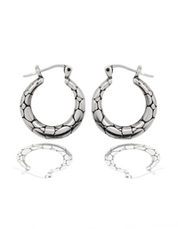 Antique-Finish Pebble Pattern Hoop Earrings (Silver)