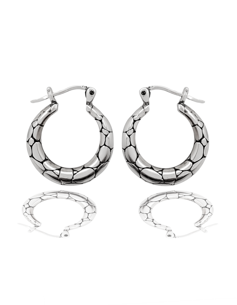 Antique-Finish Pebble Pattern Hoop Earrings (Silver)