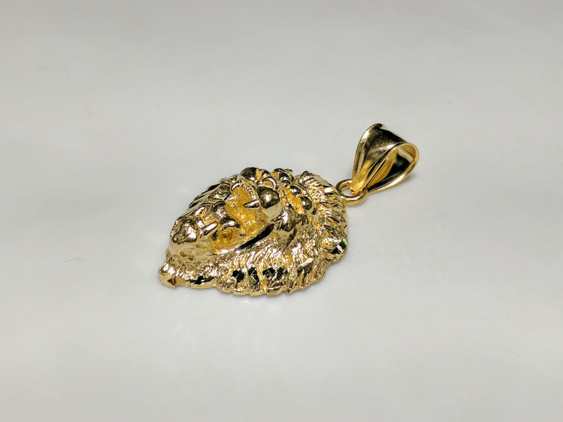 In the center: a lion head pendant with plain 10 and 14 karat gold options -45 degree angle view - Popular Jewelry