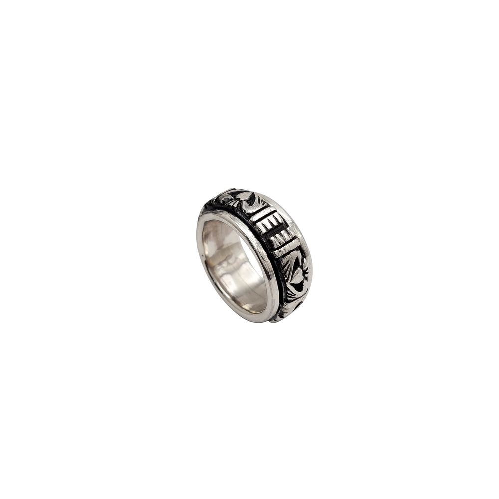 Claddagh Band Ring (Silver)
