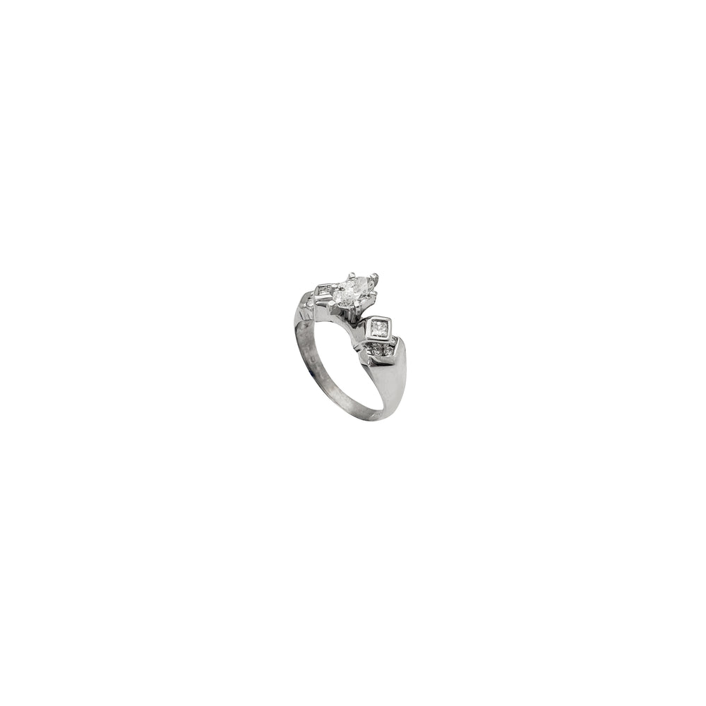 Marquise Diamond Engagement Ring (18K)