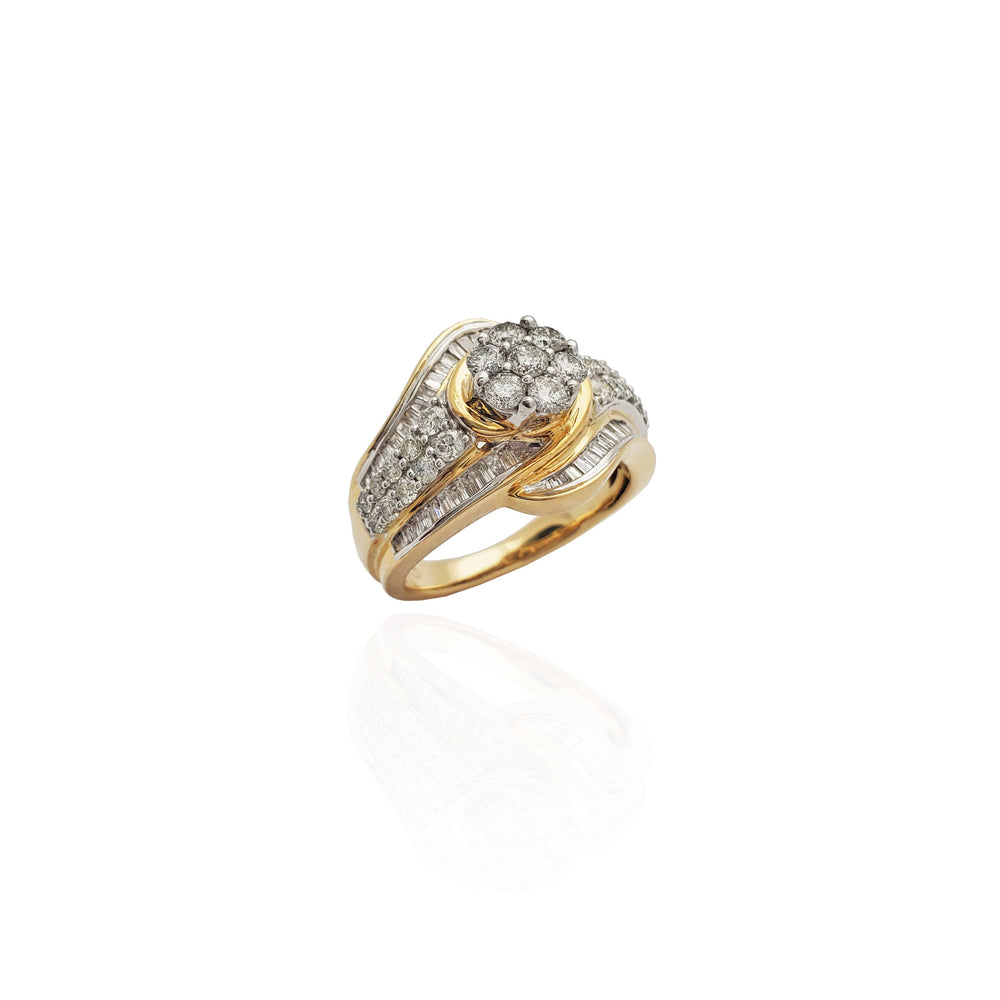 Diamond Twist Cocktail Ring (10K)