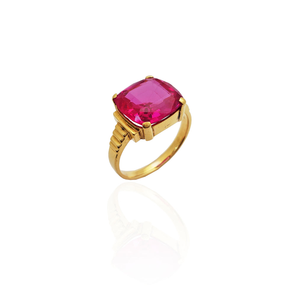 Vintage Red Stone Ring (24K)