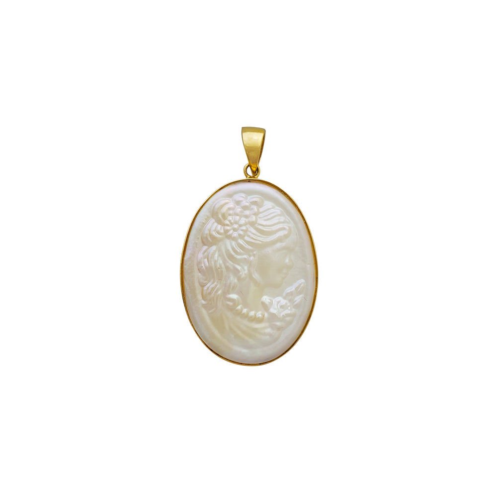 Mother of Pearl Cameo Oval Round Pendant (14K)