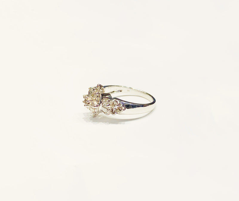 Diamond Flowers Ring (10K).