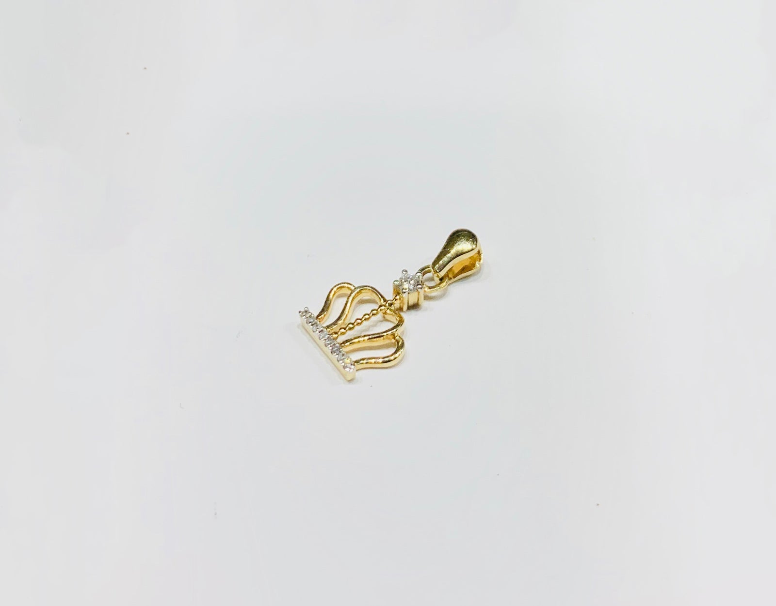 Diamond Queen Crown Pendant (14K). – Popular J