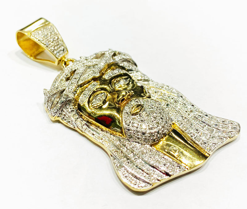 Diamond jesus head pendant (10K).