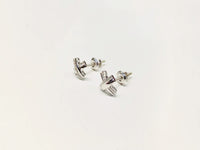 Diamond X Earrings (14K).