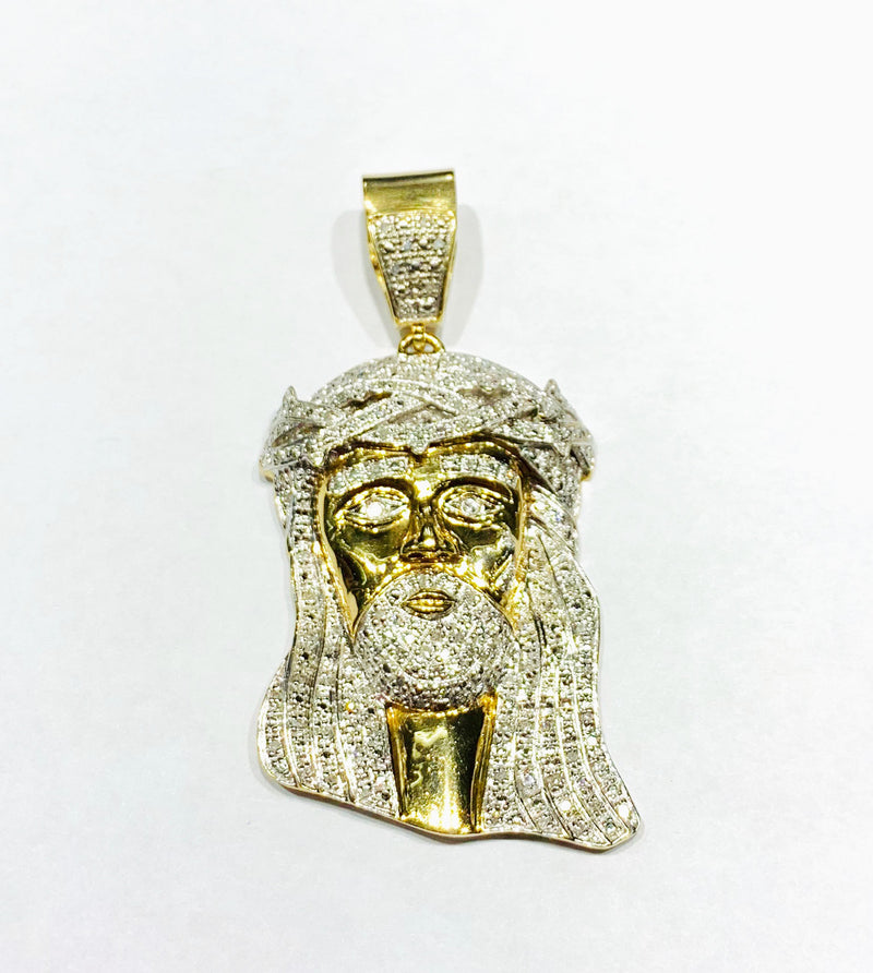 Diamond jesus head pendant (10K).