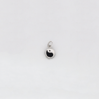 Vintage Yin Yang melnā oniksa šarms (14 K) — Popular Jewelry NY