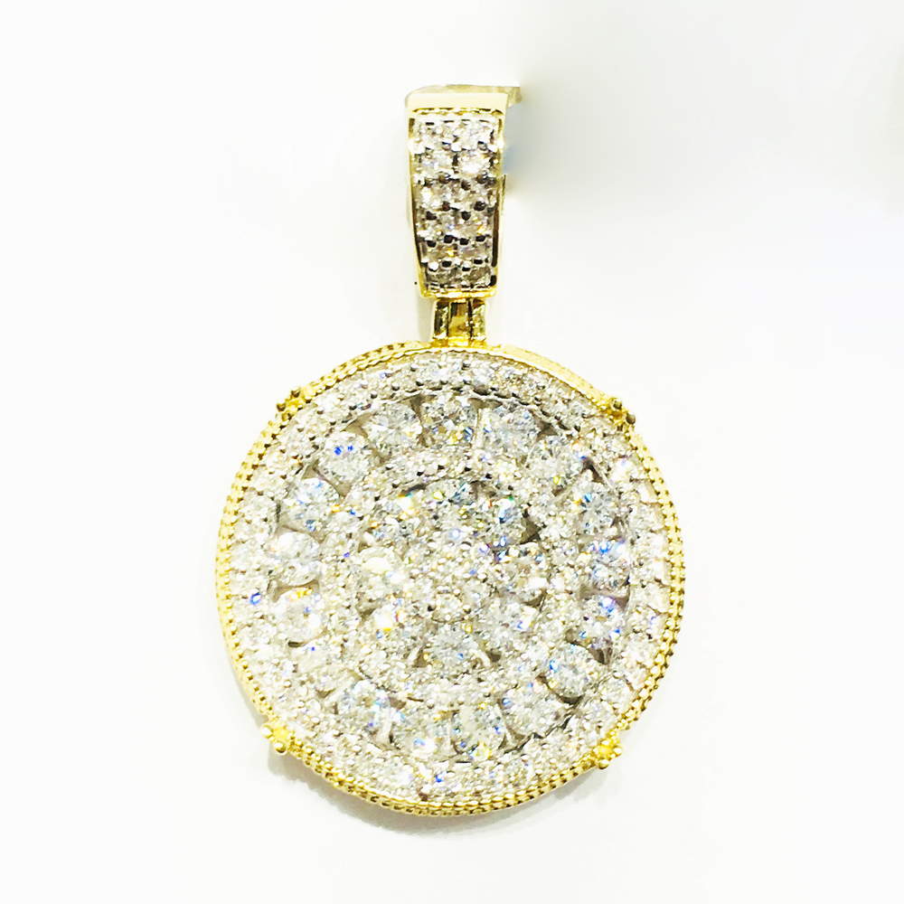 Diamond Iced-Out Cluster Medallion Pendant (14K)