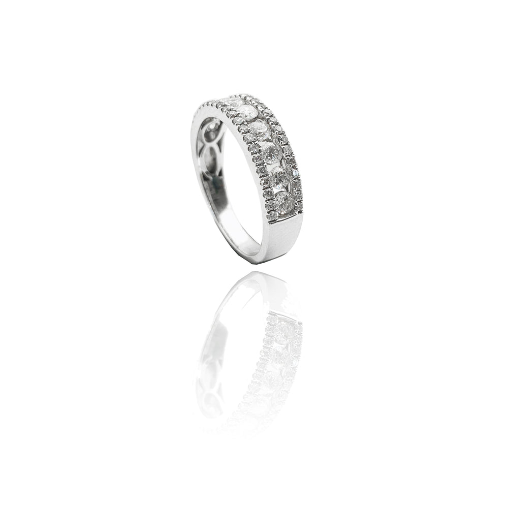 Round Brilliant Diamond Wedding Ring (14K)