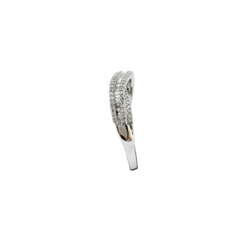 Diamond Twists Wedding Ring (14K).