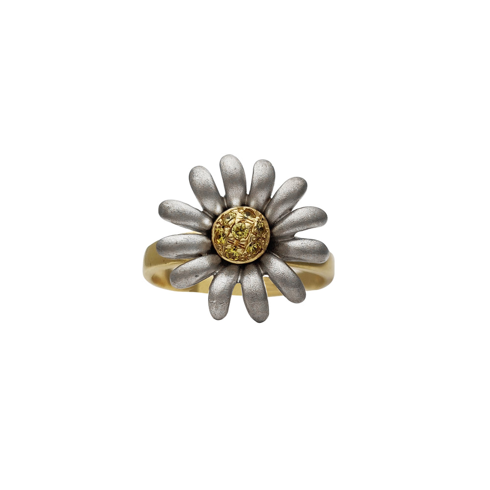 Textured Zirconia Sunflower Lady Ring (14K) Popular Jewelry New York