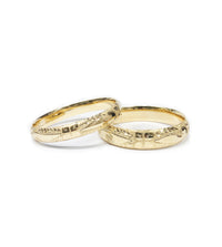 Yellow Gold Diamond Cut Bangle (14K)