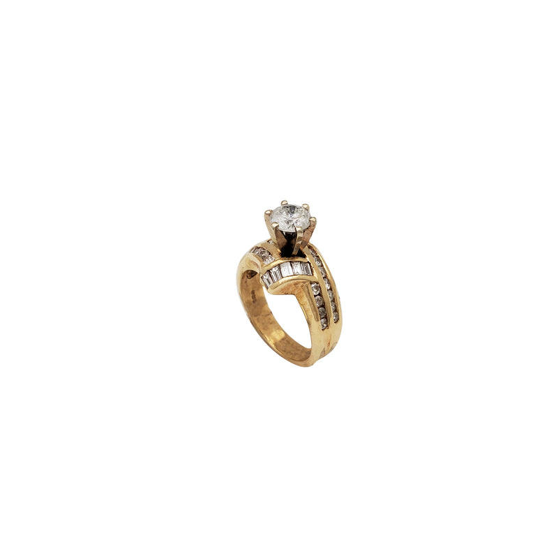 Diamond Round Shape and Baguette Engagement Ring (14K)
