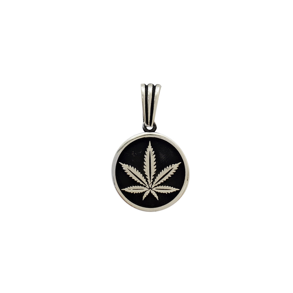 Antique-Finish Marijuana Circle Medallion Pendant (Silver)