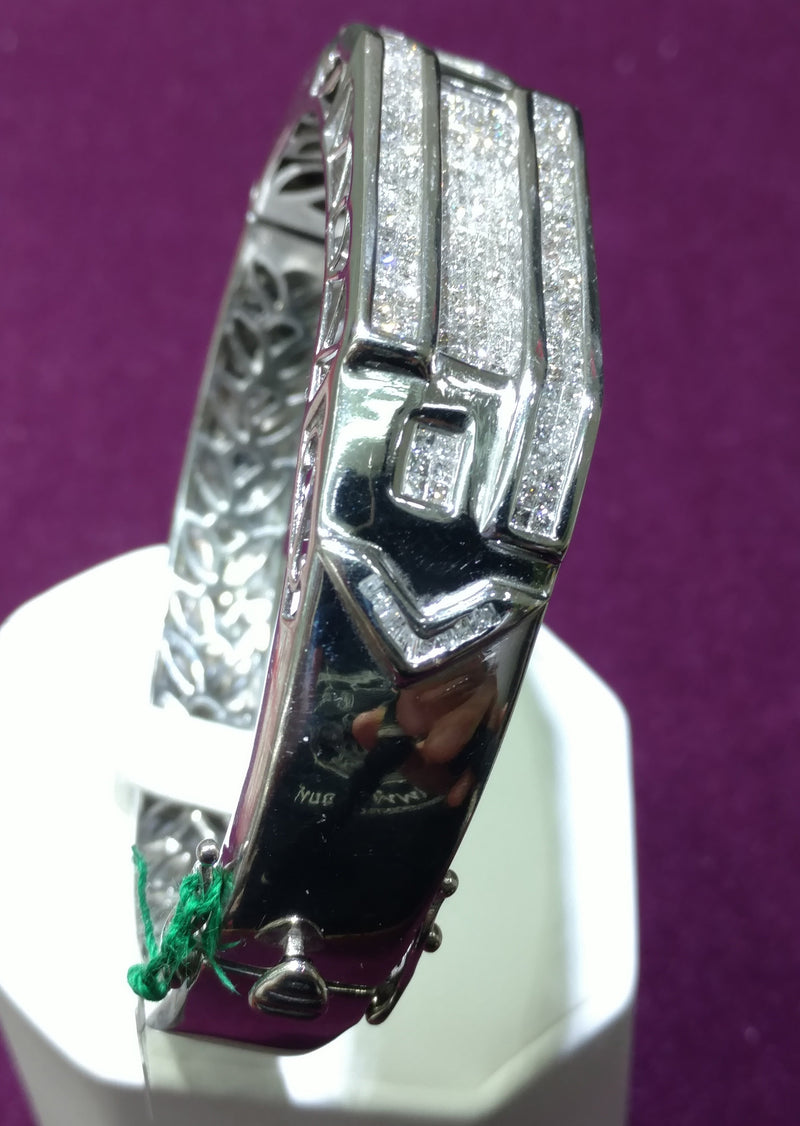Diamond Men's Bangle Bracelet 14K - Lucky Diamond 恆福珠寶金行 New York City 169 Canal Street 10013 Jewelry store Playboi Charlie Chinatown @luckydiamondny 2124311180