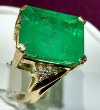 Fancy Large Emerald Ring 14K - Lucky Diamond 恆福珠寶金行 New York City 169 Canal Street 10013 Jewelry store Playboi Charlie Chinatown @luckydiamondny 2124311180