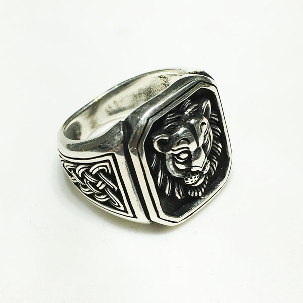 Antique-Finish Framed Lion Visage Ring (Silver) - Popular Jewelry