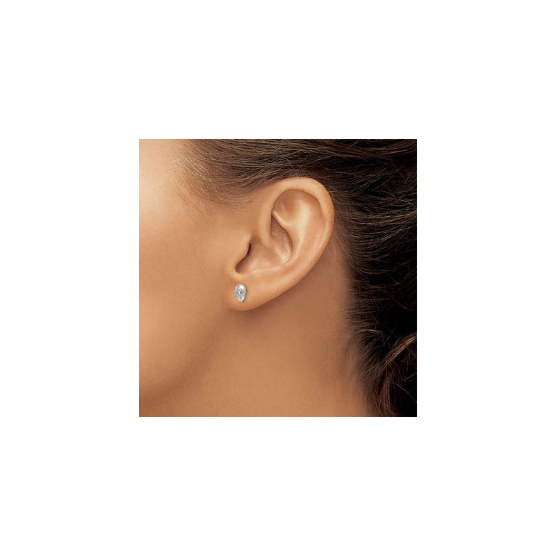 Skull Stud Earrings (Silver) preview - Popular Jewelry - New York
