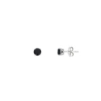 Round Solitaire Black Onyx Stud Earrings (Silver)