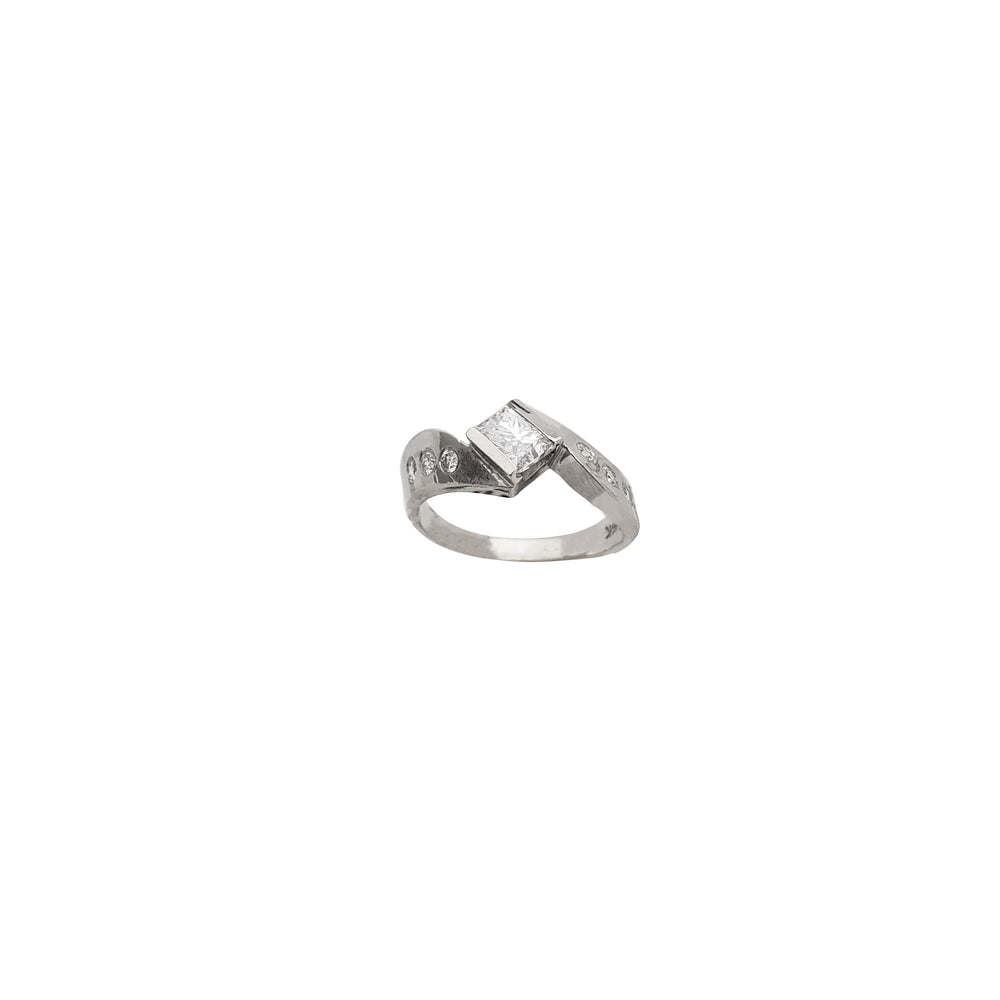 Diamond Engagement Ring (14K)